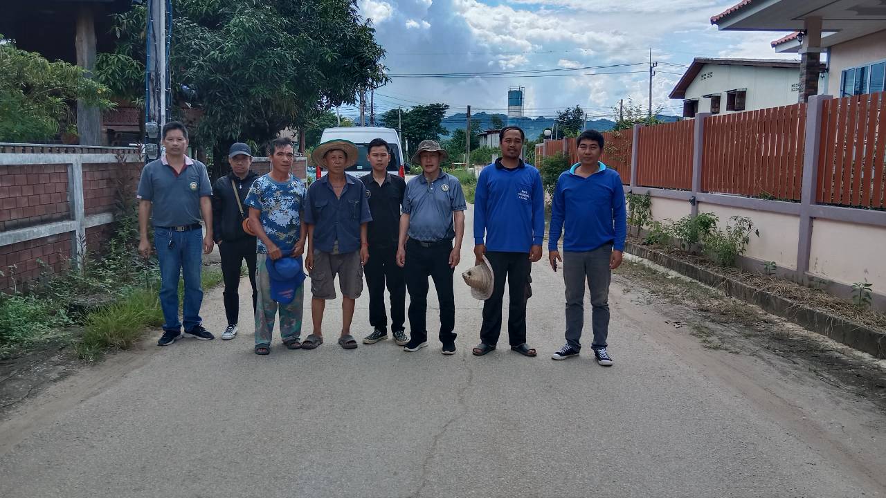ดูสถานที่ เตรียมจัดทำโครงการ ก่อสร้างถนนแอสฟัลติก บ้านแม่สุขป่าสัก หมู่ที่ 9